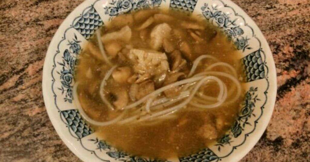 מרק פטריות וכרובית