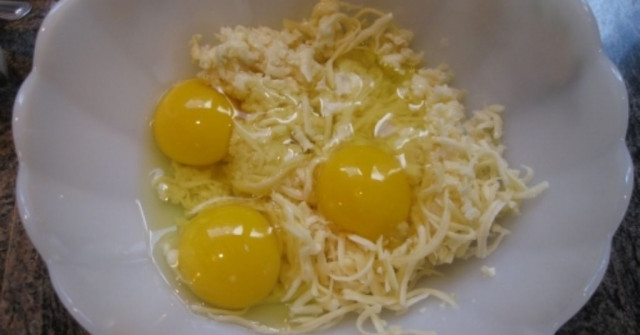 מאפה תרד ועגבניות