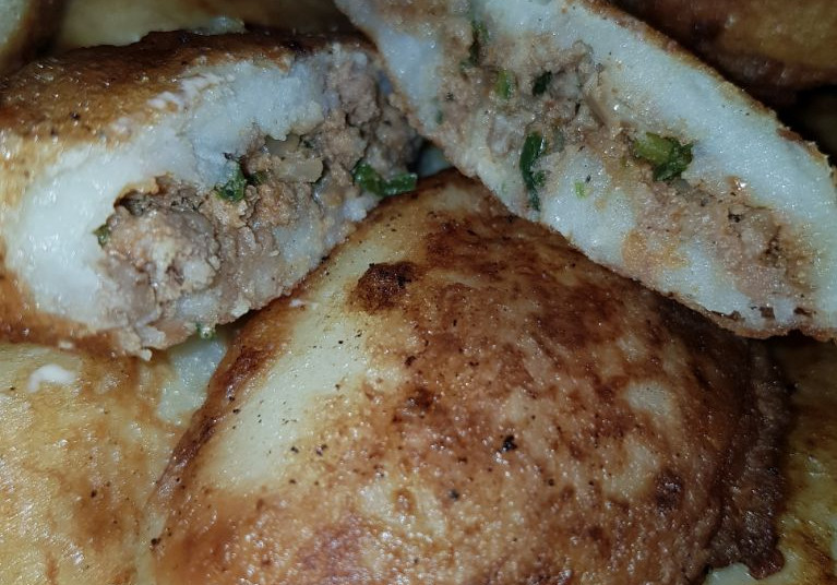 לביבות תפוחי אדמה ממולאות בבשר