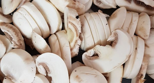 רוטב שמנת פטריות לפסטה