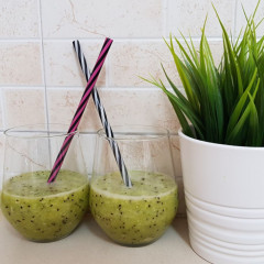 משקה קיווי ותפוז