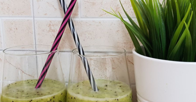 משקה קיווי ותפוז