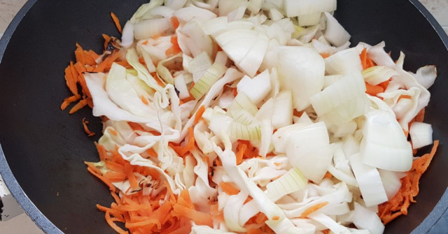 דפי אורז במילוי ירקות