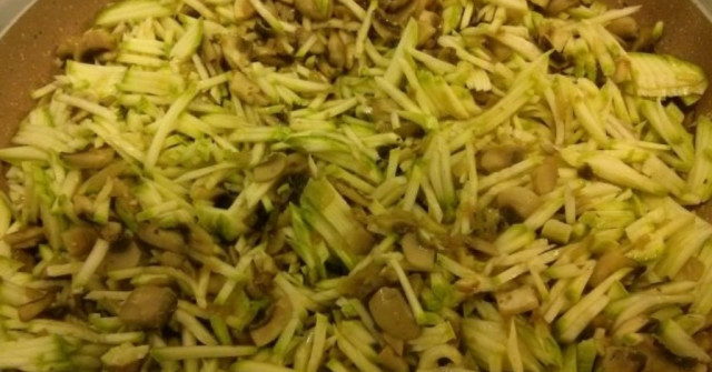 מאפינס קישואים ופטריות