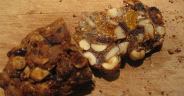 גליל פירות יבשים ואגוזים