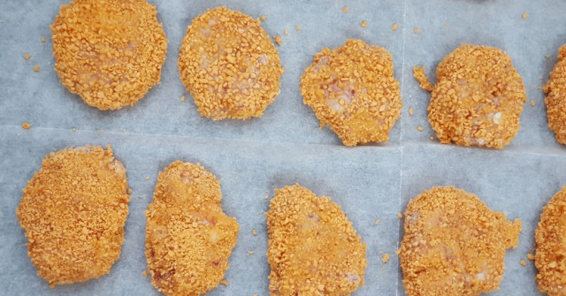 נאגטס אפוי או מטוגן