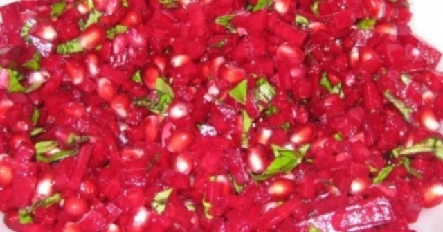 סלט סלק ורימונים