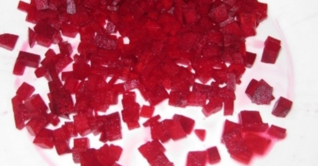 סלט סלק ורימונים