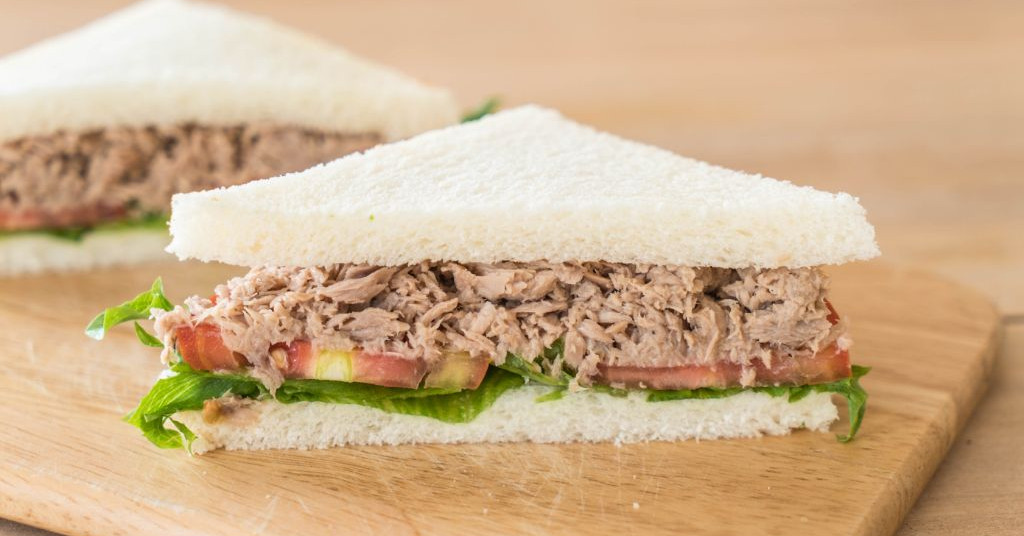 סנדוויץ טונה