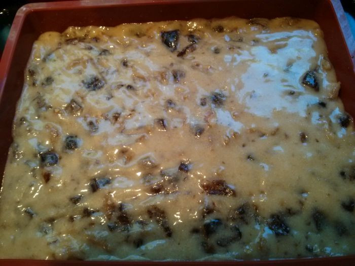 עוגת סולת, תמרים ואגוזי מלך