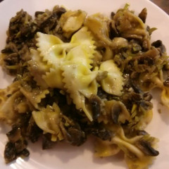 פסטה עם פטריות וקישואים