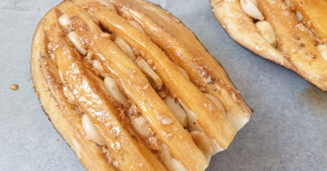 חציל אפוי עם שום