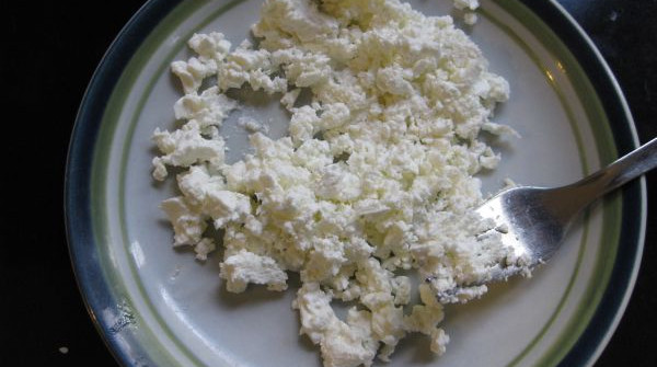 קנלוני ממולא בחצילים וגבינה מלוחה