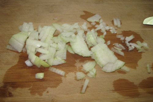 עוף עם זיתים ועגבניות מיובשות