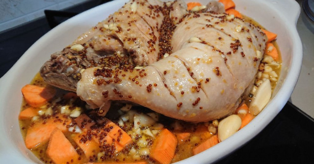 עוף עם בטטה בשום ודבש