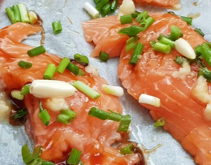 דג סלמון ברוטב טריאקי בתנור