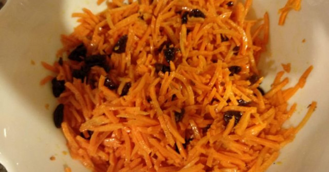 סלט גזר ופקאן מסוכר