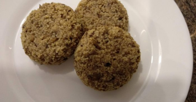 לביבות עדשים ובורגול