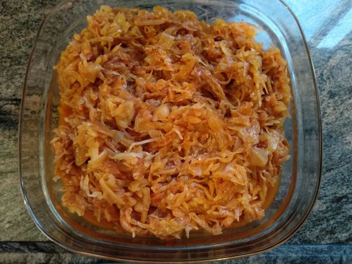 כרוב ברוטב עגבניות