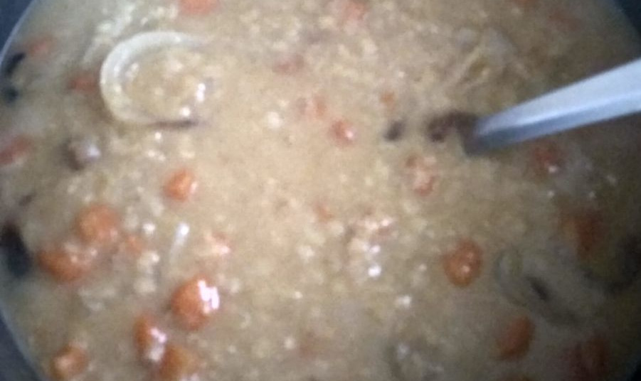 מרק גזר ועדשים כתומות