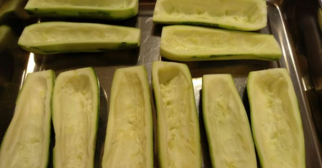 קישואים ממולאים באורז