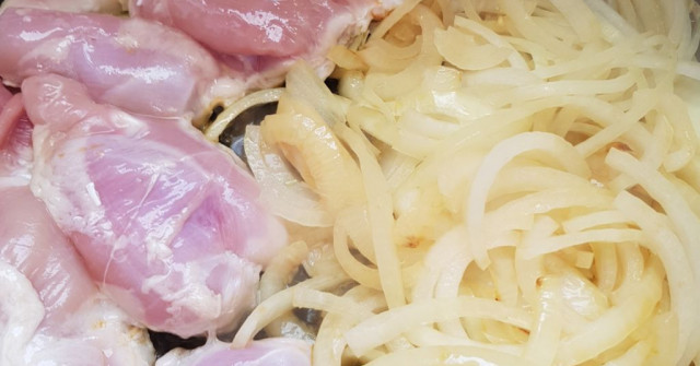 פרגיות מוקפצות עם בצל