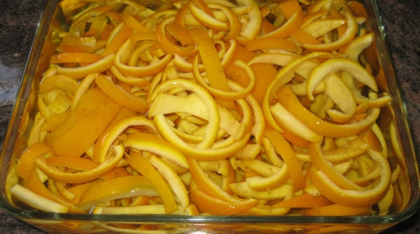 קליפות תפוז מסוכרות