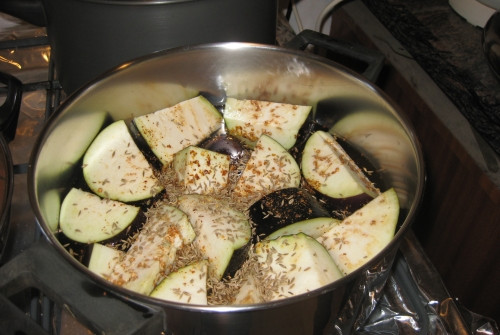 חצילים כבושים בסגנון תימני
