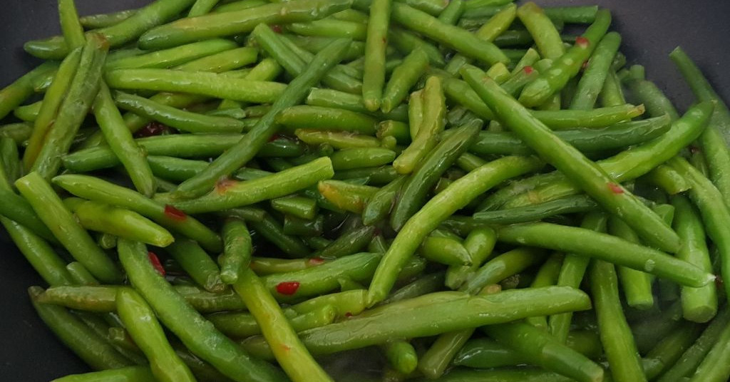 שעועית ירוקה מוקפצת