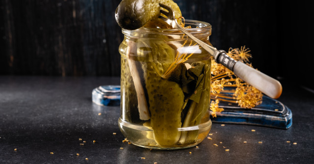 מלפפונים כבושים