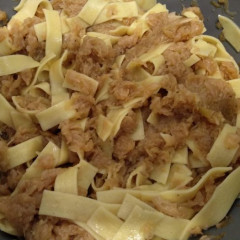 כרוב עם אטריות