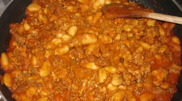 צ'ילי קון-קרנה