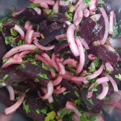 סלט סלק מבושל