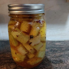 קליפות אבטיח כבושות