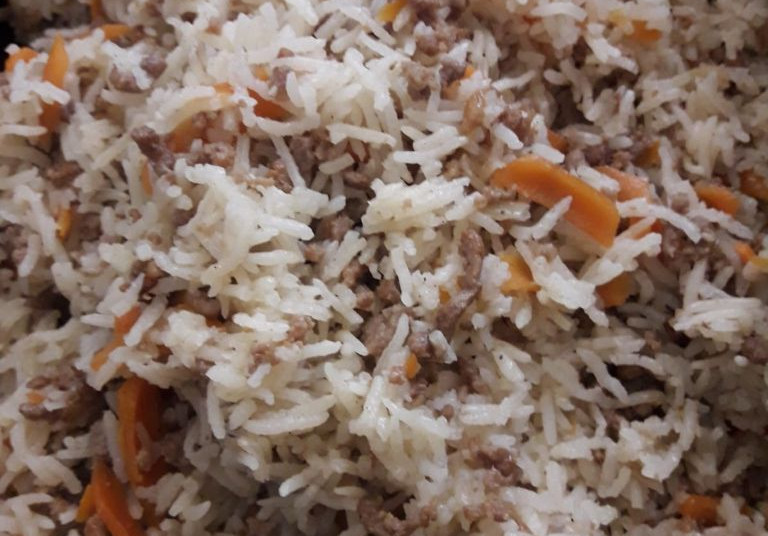אורז עם בשר טחון