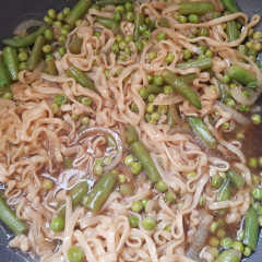 נודלס בסגנון סצואן