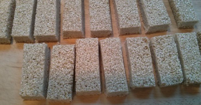 חטיפי שומשום