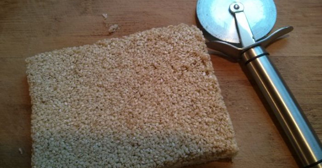 חטיפי שומשום