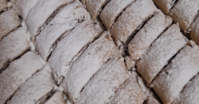 עוגיות תמרים ואגוזים / שוקולד / חלבה