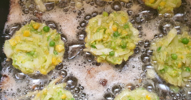 לביבות תפוחי אדמה תירס ואפונה