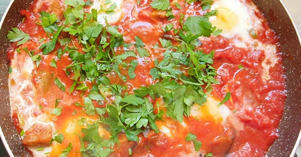 שקשוקה חצילים