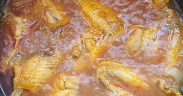 עוף ופתיתים בסיר אחד