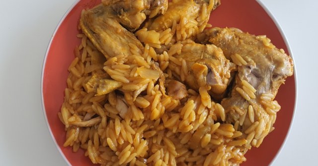 עוף ופתיתים בסיר אחד