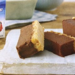 ממתק שוקולד וחמאת בוטנים