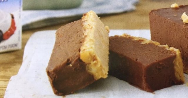 ממתק שוקולד וחמאת בוטנים