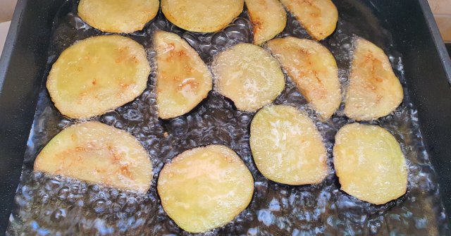 חצילים מטוגנים