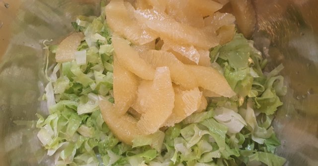 סלט חסה ותפוז