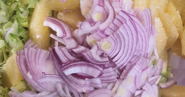 סלט חסה ותפוז