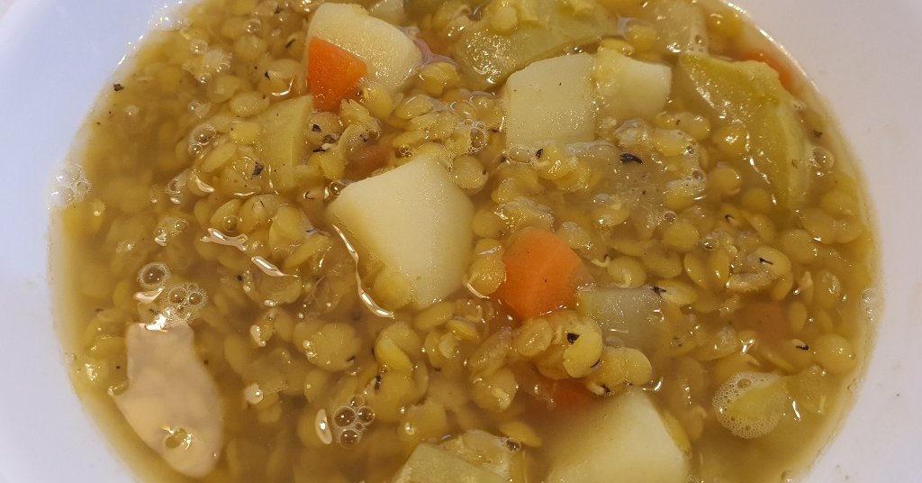 מרק עדשים של אמא שלי