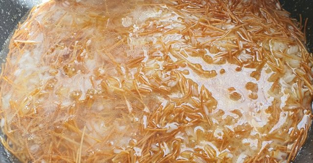 אורז עם אטריות